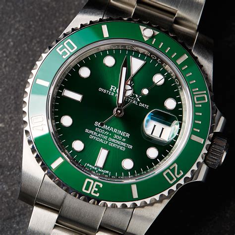 Rolex Submariner 116610LV Hulk Revie